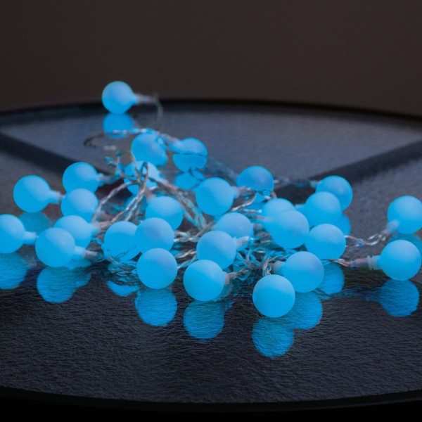 LED Lichterkette BERRY - 50 blaue, opale LED - L: 7,35m - transparentes Kabel - Outdoor